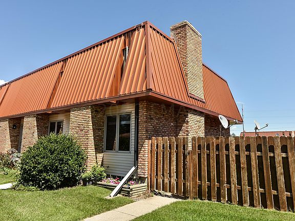 2nd image of 305 12 1/2 Ave E #1