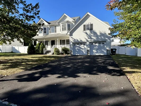 2824 Cherry Tree Way, New Windsor, NY 12553