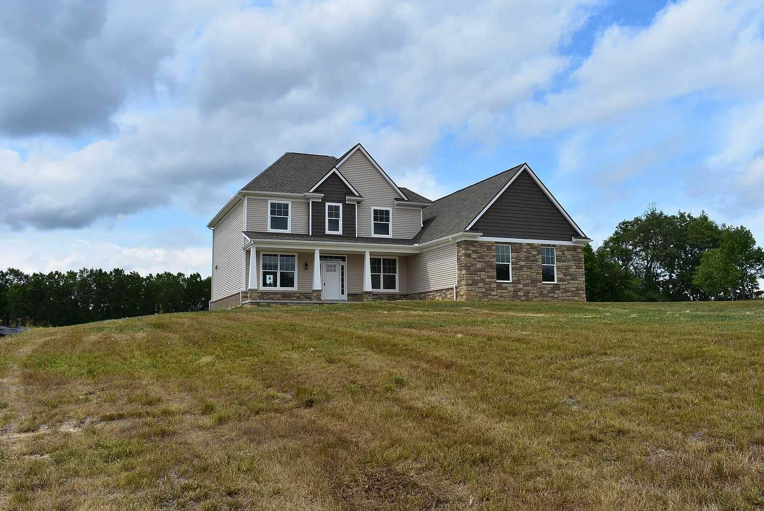 9920 White Tail Dr photo 1