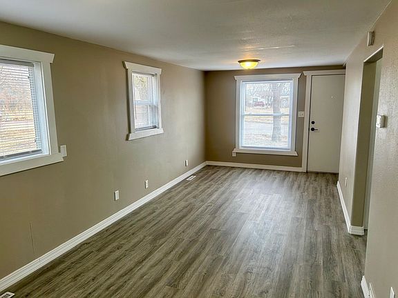 4th image of 822 Birch Rd