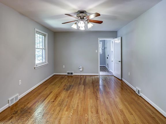 5th image of 802 Westview Dr