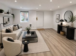 22 Curzon St, Toronto, ON M4M 3B4