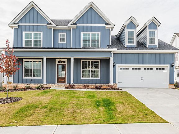 3rd image of 3006 Rosewood Dr. Drive