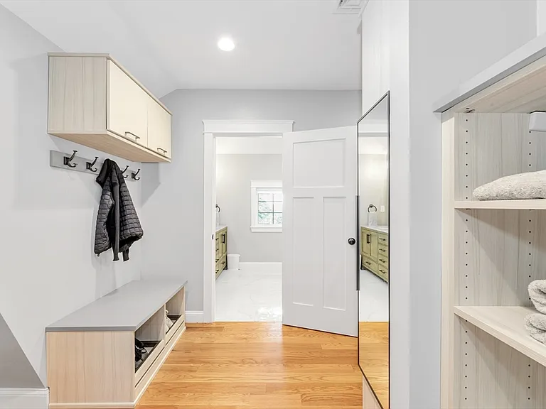 11 Chase Ave #1 — Photo 19