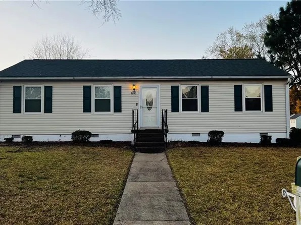 4010 Gloucester Dr, Hopewell, VA 23860