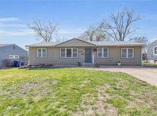 8536 Walmer St, Overland Park, KS 66212