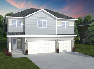 6858 17th St S, Fargo, ND 58104