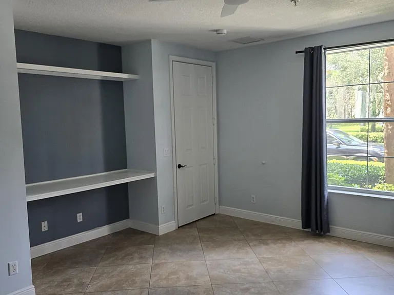 4261 E Main St — Photo 25