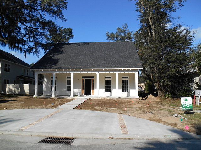 1st image of 133 Township Bluff Cir