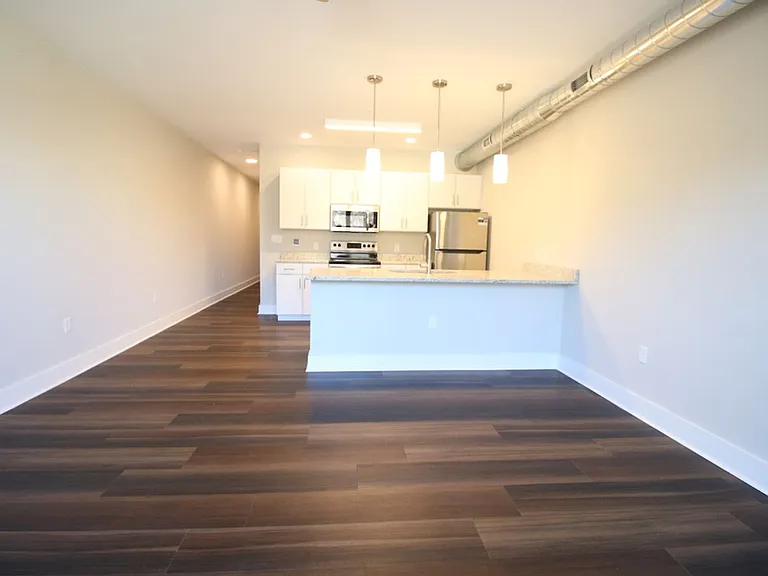 Main2525 — Photo 32