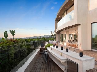 1227 N Tigertail Rd, Los Angeles, CA 90049