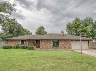 2369 County Road 1207, Blanchard, OK 73010