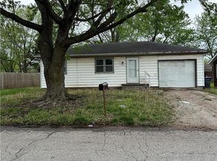 606 Wilkes Dr, Warrensburg, MO 64093