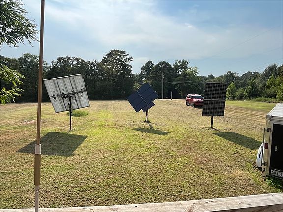 4th image of 648 Hurley Rd