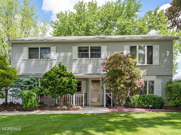31 Stratford Drive, Manalapan, NJ 07726