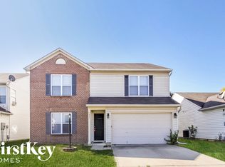 1392 Round Lake Rd, Greenwood, IN 46143