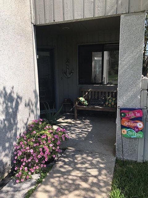 1st image of 495 Selva Lakes Cir
