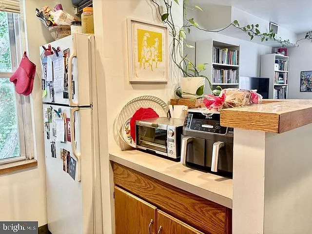 2620 Poplar St #2 — Photo 5