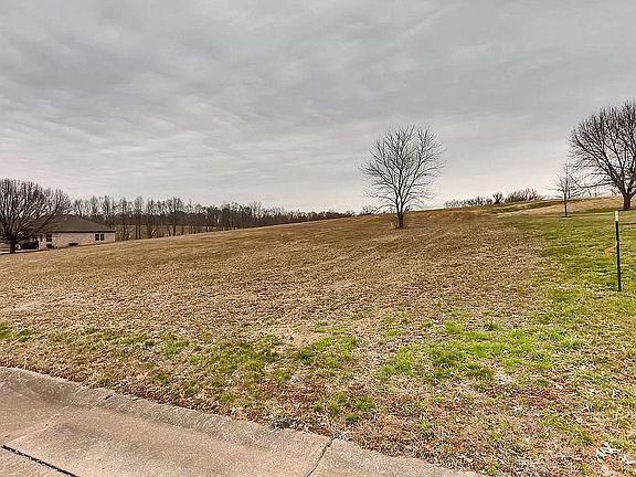 2nd image of 5829 Whispering Hills Dr