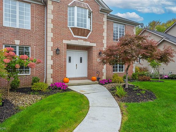 3rd image of 16543 Currier Dr