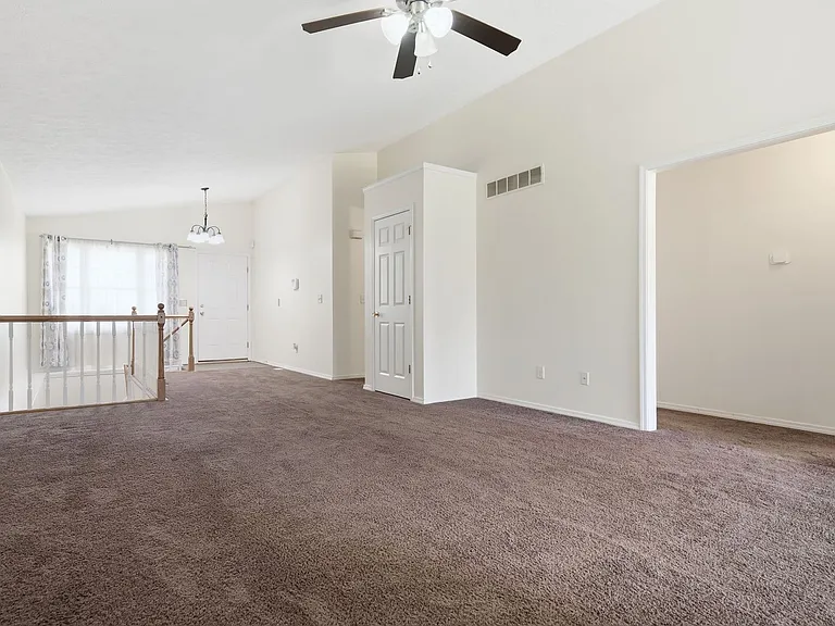 1102 Rader Run — Photo 10