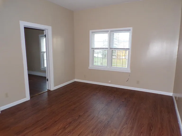 311 Park St #4 — Photo 4