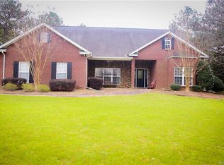 77 Wildberry Ln, Wetumpka, AL 36092