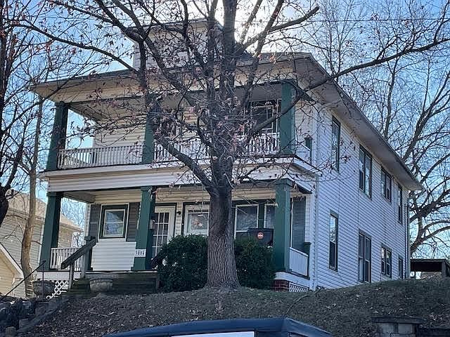 1st image of 3004-3004 1/2 Seneca St