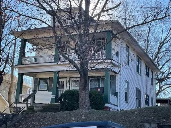 3004-3004 1/2 Seneca St, Saint Joseph, MO 64507