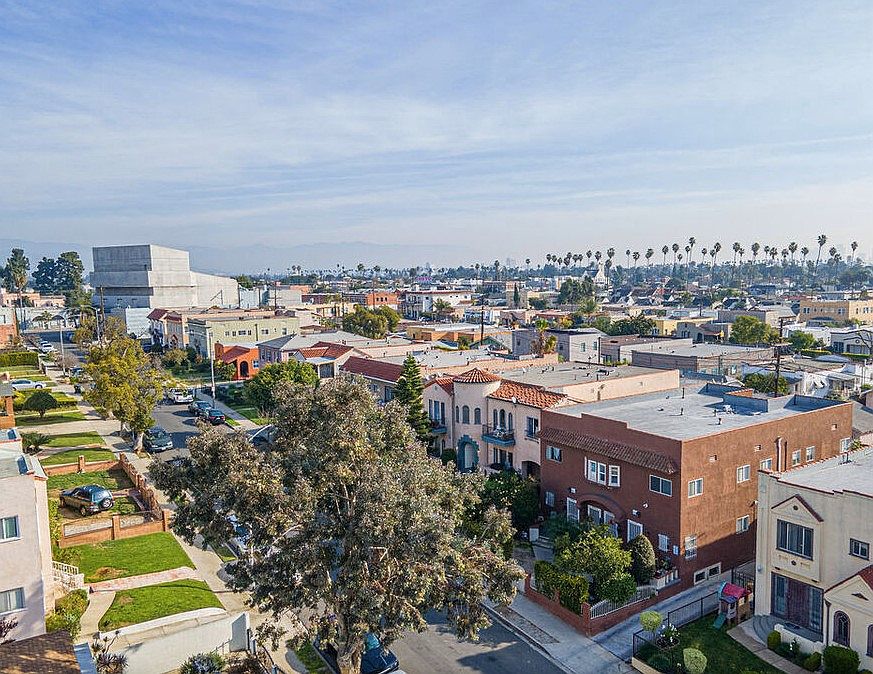 2006 S. Harcourt Avenue 2008 2006 S Harcourt Ave Los Angeles CA