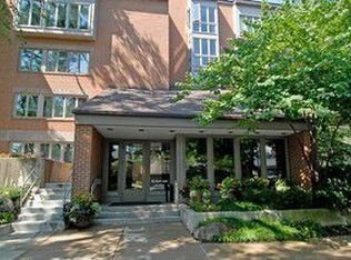 22 Park Ln UNIT 103, Park Ridge, IL 60068