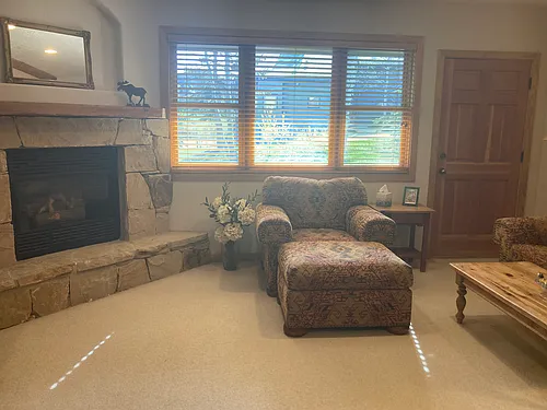 720 Deer Valley Dr #2 Photo 1