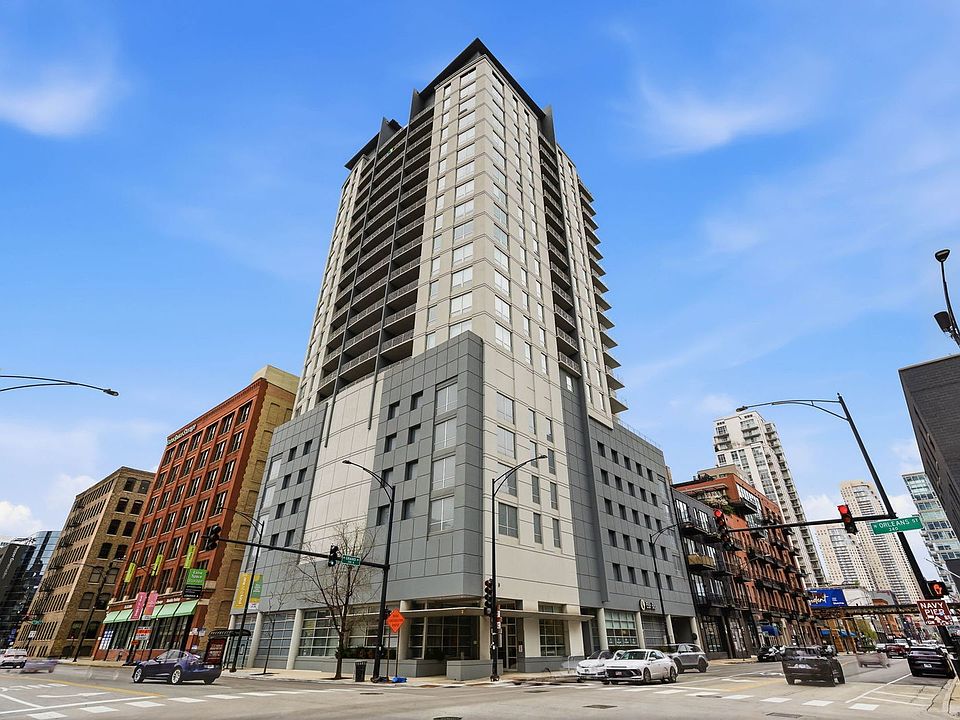 1st image of 330 W Grand Ave APT 1902
