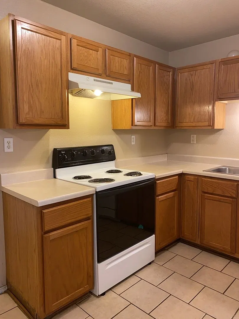 3404 Barcelona Drive — Photo 4
