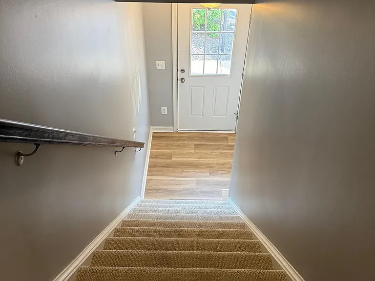 113 Gretchen Ct — Photo 31