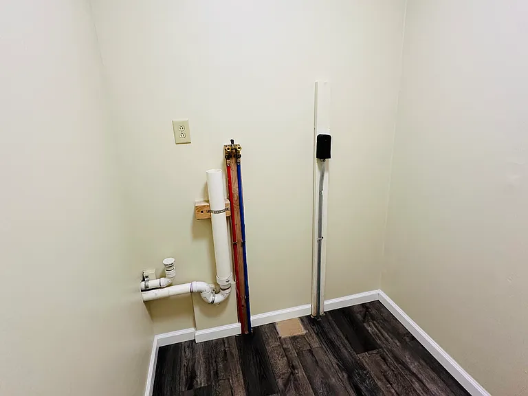 121 Lincoln Ct #1 — Photo 7