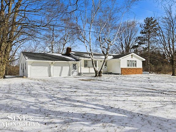 2nd image of 6761 Mortimer Line Rd