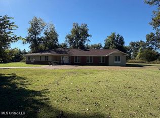 345 Simmons Rd, Lyon, MS 38645