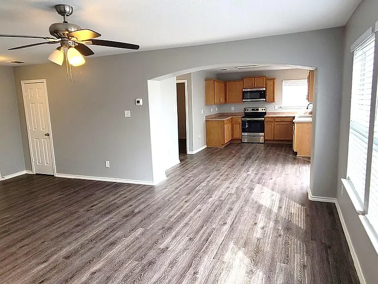 8506 Adams Hill Dr — Photo 2