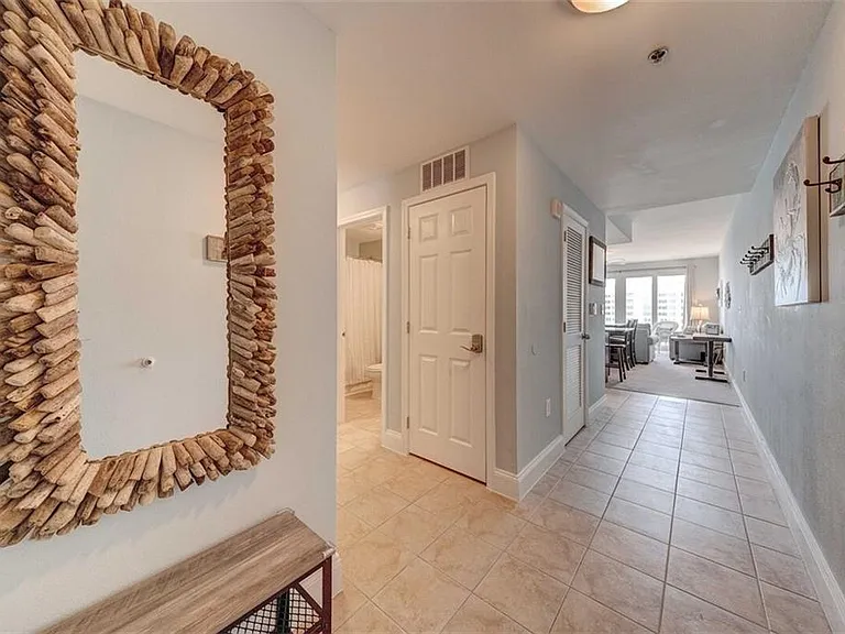 9860 Thomas South Dr S #711 — Photo 1
