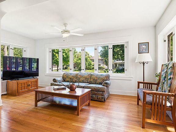 5th image of 722 William St