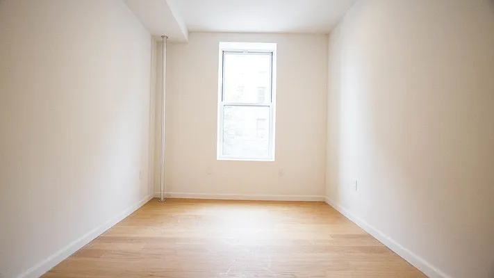 Rented by Nooklyn NYC LLC | media 18