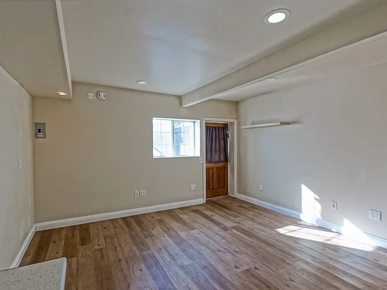 4541 W 172nd St #2 — Photo 26