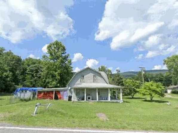 3608 Old Catawba Rd, Salem, VA 24153