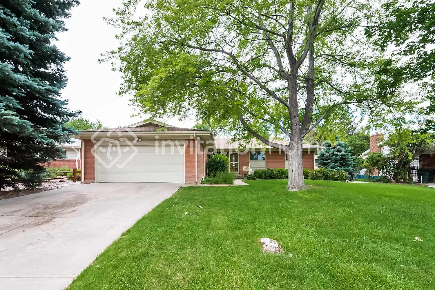 13482 E Dakota Ave Aurora, CO 80012 — Photo 1