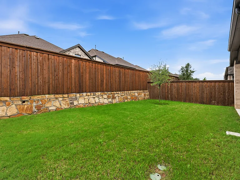 3101 Bell Flower Dr — Photo 36