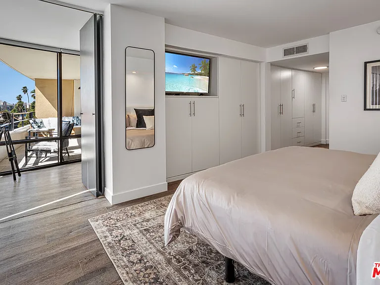 4267 Marina City Dr #106 — Photo 16