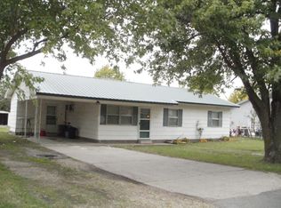 521 S Spiker St, Bernie, MO 63822