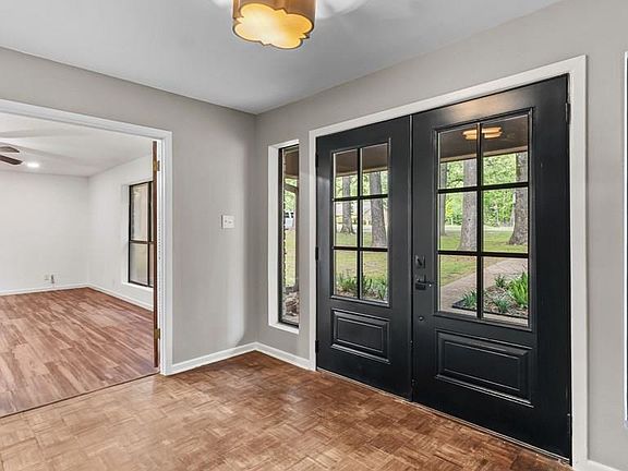 3rd image of 23 Holly Ridge Dr