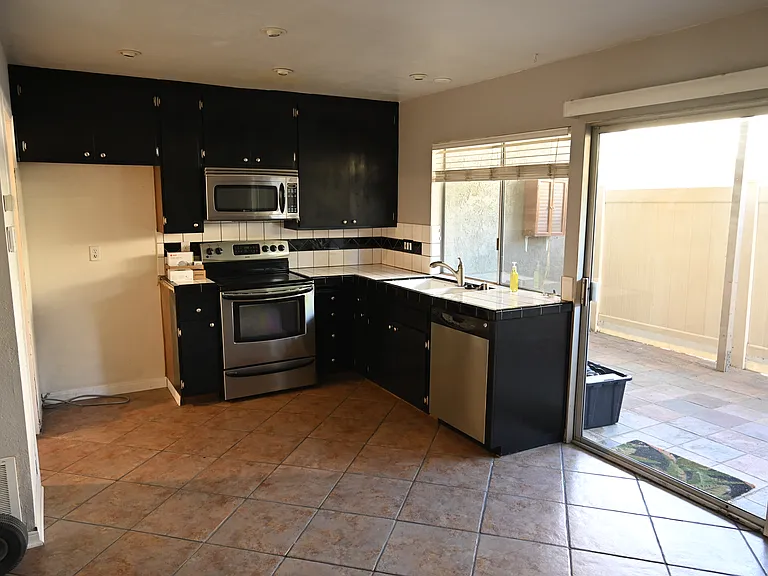 2672 La Paloma Cir — Photo 4